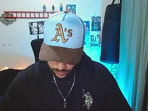 cortelioni massimo  online show from 10-18-25, 06:26