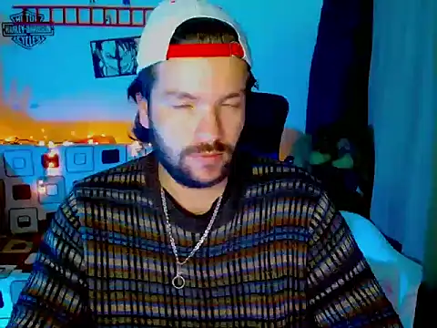 Snapshot of cortelioni_massimo_ chatting on 02-21-26, 03:30 cortelioni massimo online show from 02-21-26, 03:30