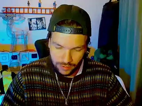 Snapshot of cortelioni_massimo_ chatting on 02-24-26, 02:23 cortelioni massimo online show from 02-24-26, 02:23