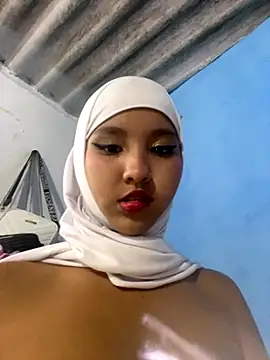 Snapshot of Firuze_Hatunn chatting on 09-19-25, 03:32 Firuze Hatunn online show from 09-19-25, 03:32