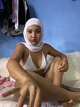 Snapshot of Firuze_Hatunn chatting on 10-06-25, 12:01 Firuze Hatunn online show from 10-06-25, 12:01