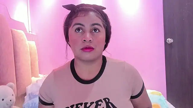 AndreaSweet2 online show from 11-17-25, 08:02