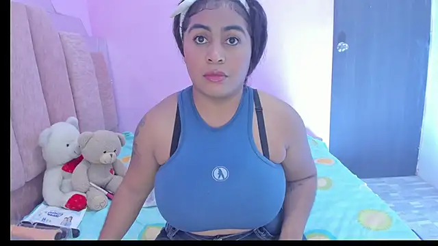 AndreaSweet2 online show from 09-24-25, 07:31
