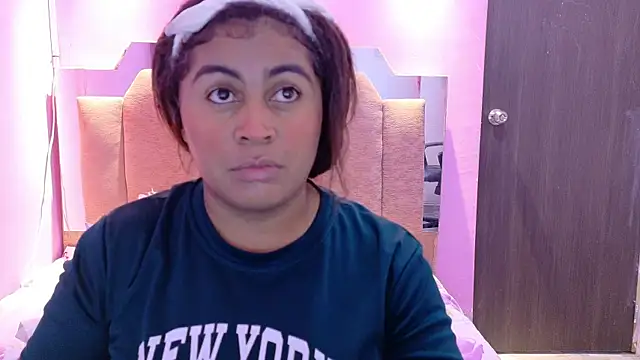 Snapshot of AndreaSweet2 chatting on 02-27-26, 08:08 AndreaSweet2 online show from 02-27-26, 08:08