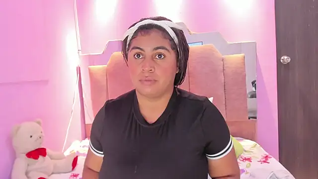 Snapshot of AndreaSweet2 chatting on 02-07-26, 08:06 AndreaSweet2 online show from 02-07-26, 08:06