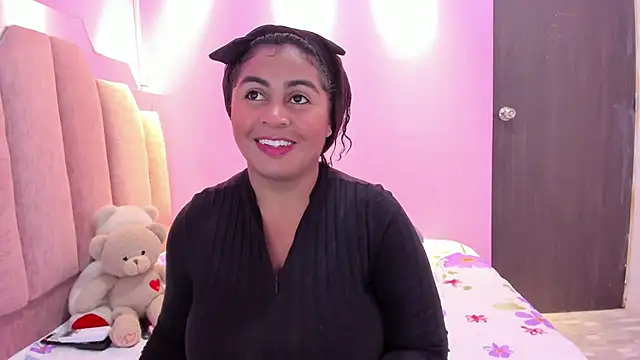 AndreaSweet2 online show from 12-18-25, 08:23