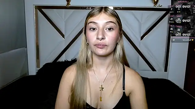 SophiaaLee online show from 02-13-26, 10:43