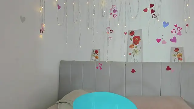 AmaraMoon  online show from 10-11-25, 08:43