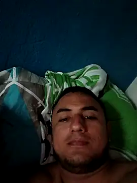 Snapshot of Geral_Yeraldyn09 chatting on 09-27-25, 11:33 Geral Yeraldyn09 online show from 09-27-25, 11:33
