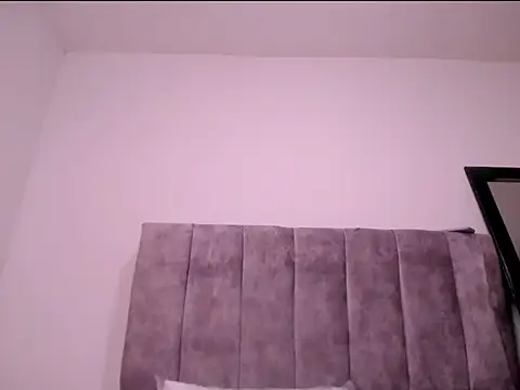 Snapshot of Luciana_hardmand chatting on 09-13-25, 03:23 Luciana hardmand online show from 09-13-25, 03:23