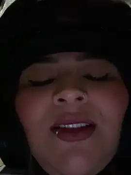 Snapshot of ashley-swift- chatting on 07-18-26, 02:31 ashley-swift- online show from 07-18-26, 02:31