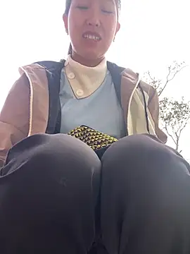 Huong-Ly online show from 02-27-26, 03:07