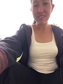 Huong-Ly online show from 10-16-25, 07:38