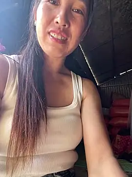 Huong-Ly online show from 10-18-25, 03:08