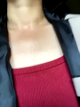 Huong-Ly online show from 10-27-25, 08:37