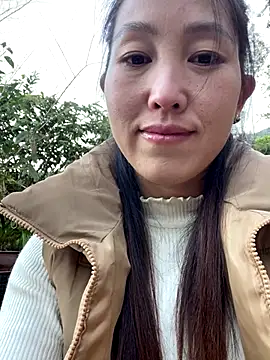 Huong-Ly online show from 11-25-25, 09:42