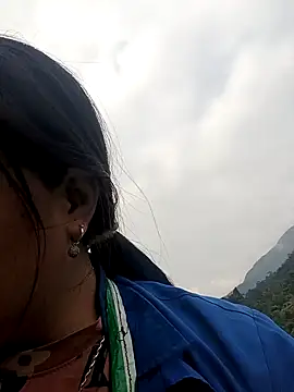 MuiNay online show from 10-31-25, 01:13