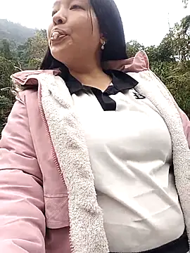 MuiNay online show from 12-18-25, 03:00