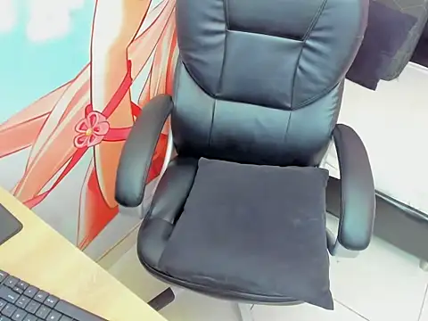 StarletTays online show from 10-31-25, 10:38