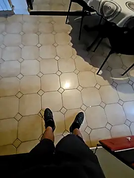 Stingles online show from 10-03-25, 06:37