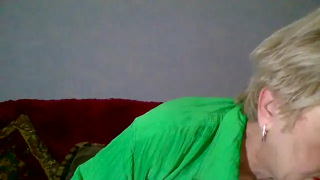 Snapshot of DianaQDream chatting on 05-18-26, 12:54 DianaQDream online show from 05-18-26, 12:54