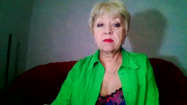 Snapshot of DianaQDream chatting on 05-22-26, 01:58 DianaQDream online show from 05-22-26, 01:58