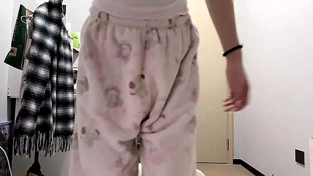 Ann-cookie online show from 12-21-25, 04:19