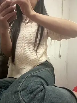 crhong666 online show from 04-14-26, 12:37