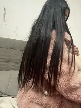 crhong666 online show from 03-04-26, 01:13