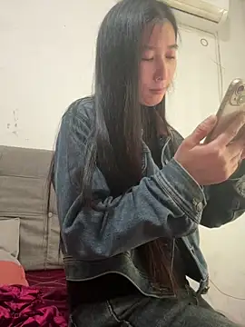 crhong666 online show from 04-01-26, 12:35