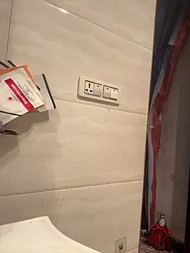 crhong666 online show from 04-03-26, 01:01