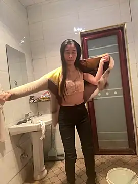 crhong666 online show from 01-12-26, 12:39