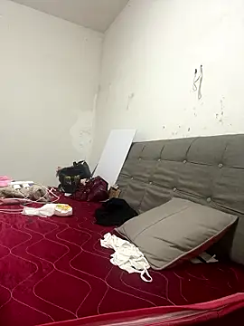 crhong666 online show from 01-08-26, 12:27