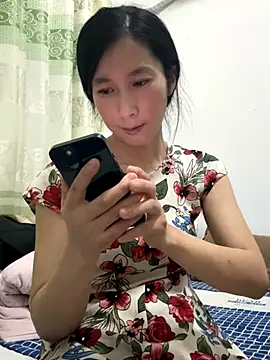 Snapshot of crhong666 chatting on 09-17-25, 01:24 crhong666 online show from 09-17-25, 01:24