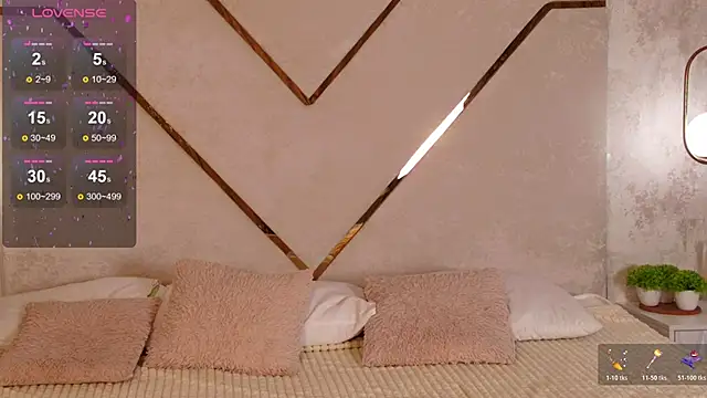 kimberlyy77 online show from 12-01-25, 06:58