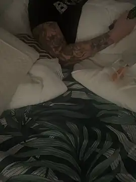 LesAmantsAE2 online show from 02-04-26, 07:58