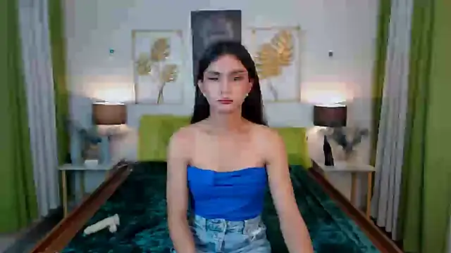 Snapshot of FlirtyMarga chatting on 10-28-25, 06:07 FlirtyMarga online show from 10-28-25, 06:07