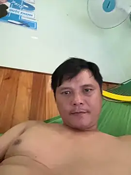 Snapshot of hotboy2x chatting on 06-27-26, 02:06 hotboy2x online show from 06-27-26, 02:06