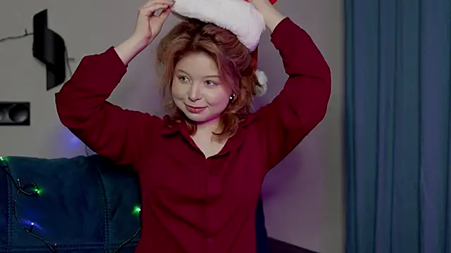 Stella Vanila online show from 12-20-25, 08:44