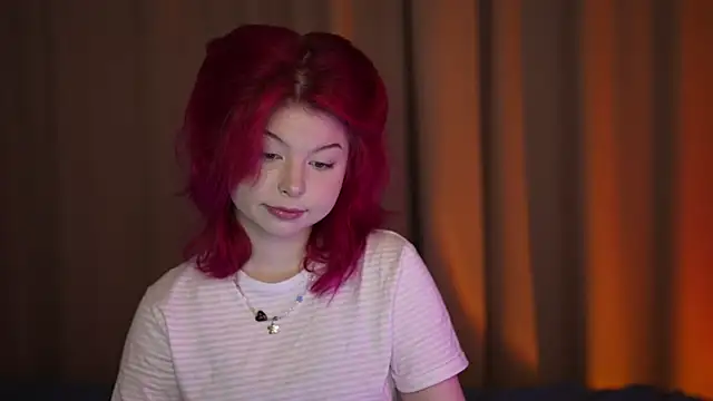 Stella Vanila online show from 11-14-25, 12:03