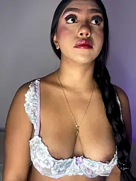 Michelle johnson  online show from 01-05-26, 07:06