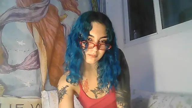 Snapshot of peetitefairy chatting on 06-20-26, 06:40 peetitefairy online show from 06-20-26, 06:40
