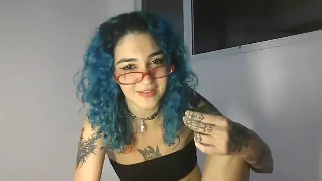peetitefairy online show from 05-16-26, 06:45