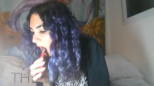 Snapshot of peetitefairy chatting on 07-18-26, 04:43 peetitefairy online show from 07-18-26, 04:43