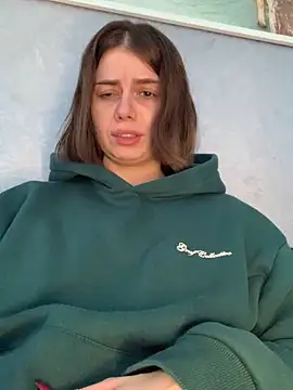 Snapshot of Rainbow_W chatting on 10-28-25, 11:20 Rainbow W online show from 10-28-25, 11:20