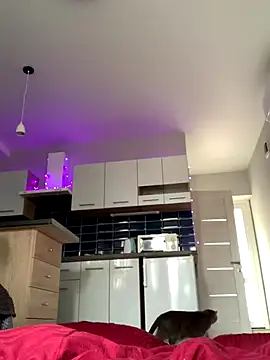 Snapshot of Rainbow_W chatting on 10-06-25, 11:00 Rainbow W online show from 10-06-25, 11:00