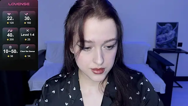 Snapshot of Sunshine_J chatting on 12-20-25, 10:40 Sunshine J online show from 12-20-25, 10:40