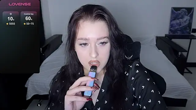 Snapshot of Sunshine_J chatting on 11-20-25, 05:35 Sunshine J online show from 11-20-25, 05:35