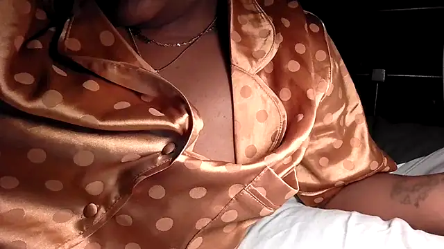 Curvy AfricanQuinn online show from 03-13-26, 10:26