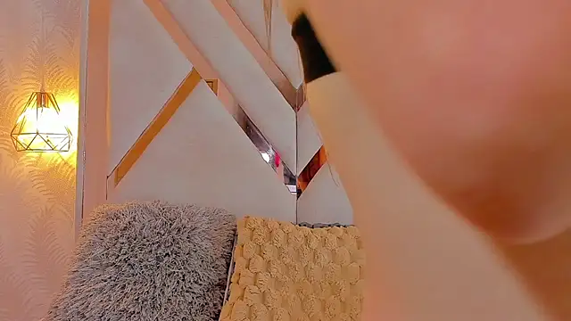 anni honeyriveras online show from 09-24-25, 07:09